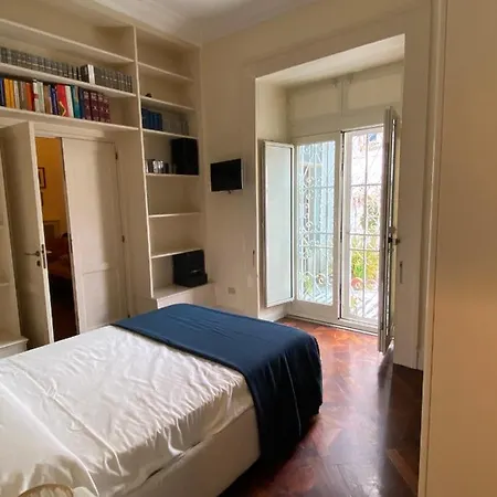Apartament Royal In San Domenico Maggiore *