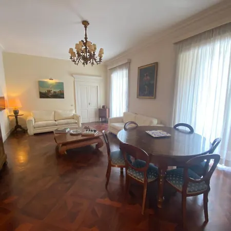 Royal In San Domenico Maggiore * Νάπολη