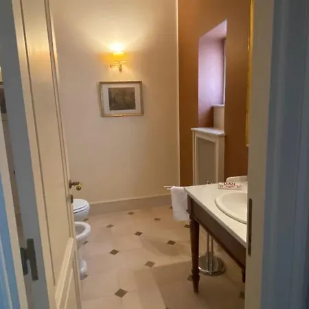Royal In San Domenico Maggiore * Νάπολη